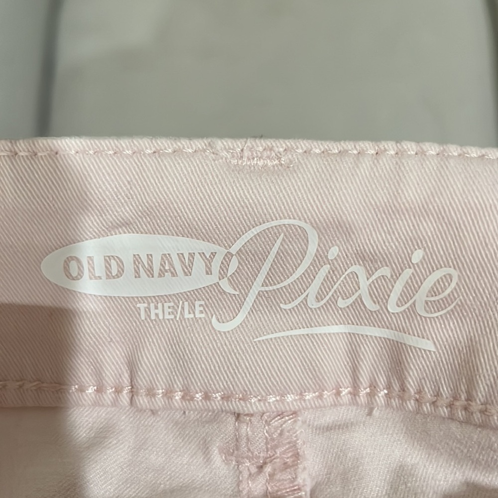 Old Navy pixie pants - Picture 2 of 3
